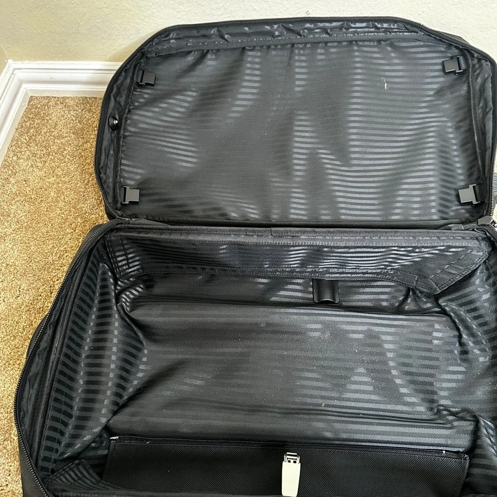 Tumi Alpha Black Ballistic Nylon 2-Wheel Carry-On Suitcase Luggage 2234D3